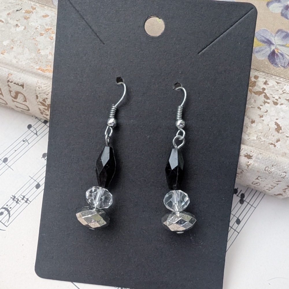 Vintage Black and Silver Dangle Earrings